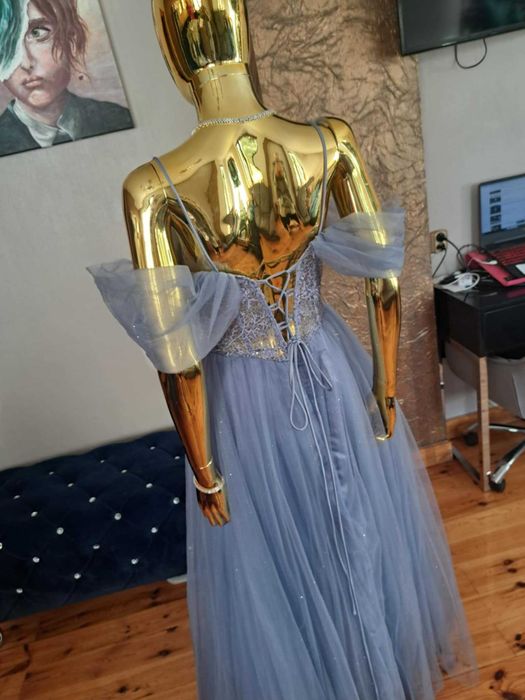 Śliczna suknia tiulowa na studniówkę R36 mega rozcięcie Polski produce