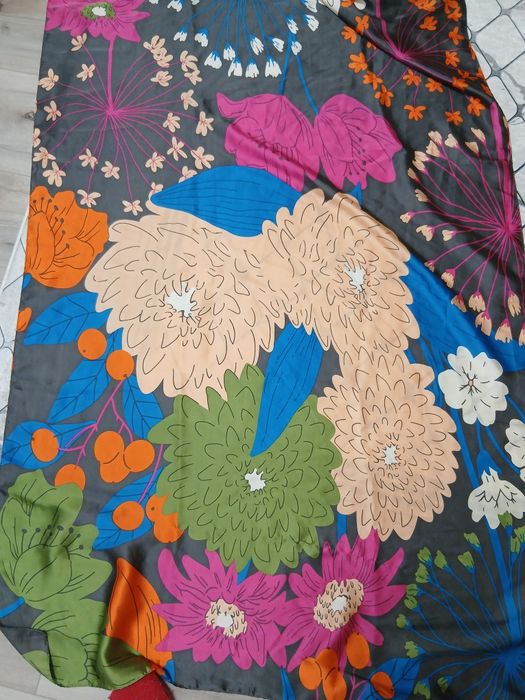 Шовковий палантин шарф