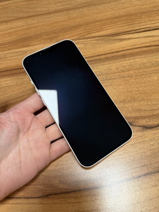 Iphone 13 jak nowy