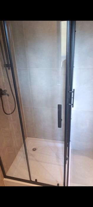 Kabina prysznicowa z brodzikiem 80x80