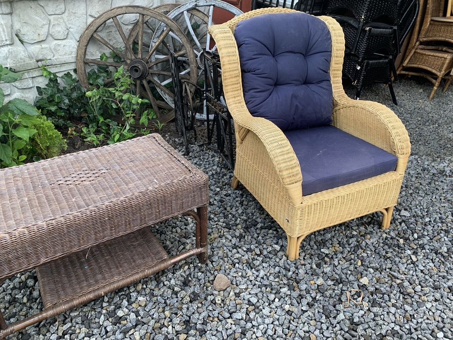 Fotele ratanowe bujane idealne na prezent