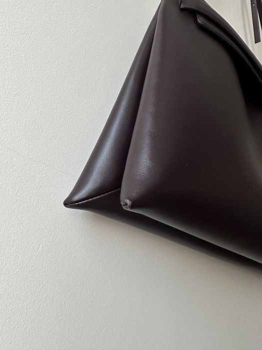 Шкіряна сумка Arket