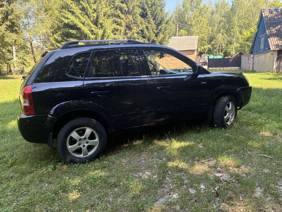 Поодається Hyundai Tucson 4WD АКПП