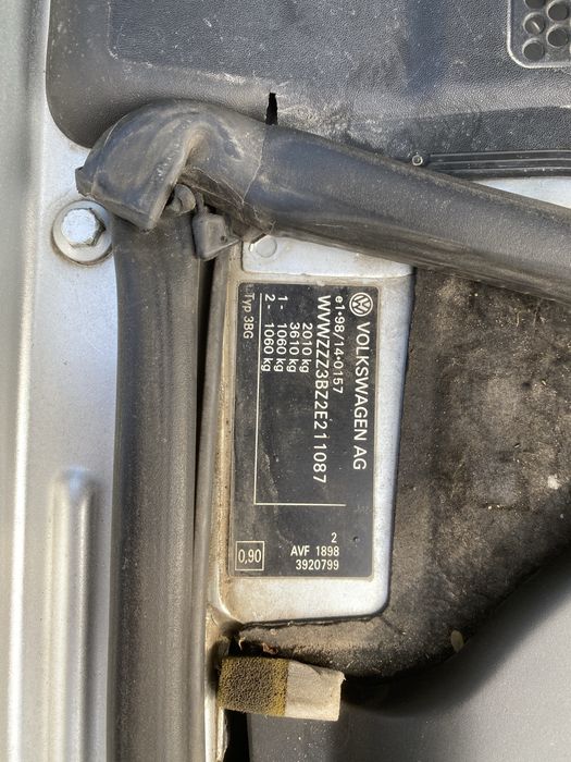 Volkswagen Passat 2001 VIN WVWZZZ3BZ2E211087 фото оголошення 10 з 24