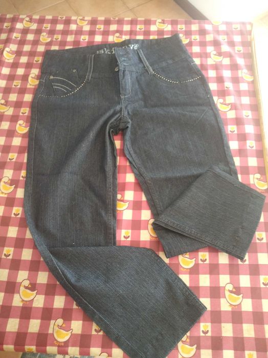 Calça de ganga nova nunca lavada