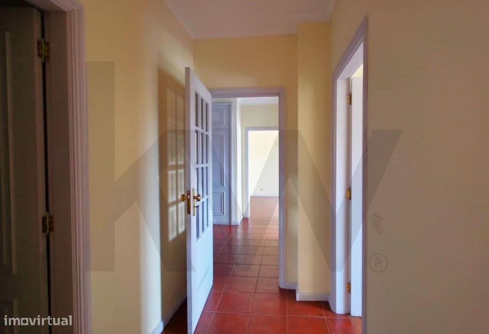 Moderno Apartamento T2 em Paço de Sousa, Penafiel