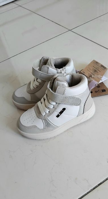 Buciki sportowe sneakersy rozm. 21