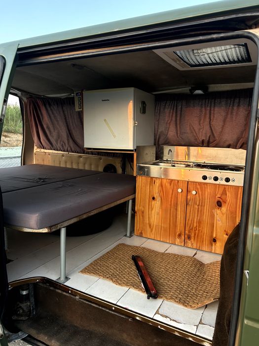 Toyota Hiace vlh51v 1987