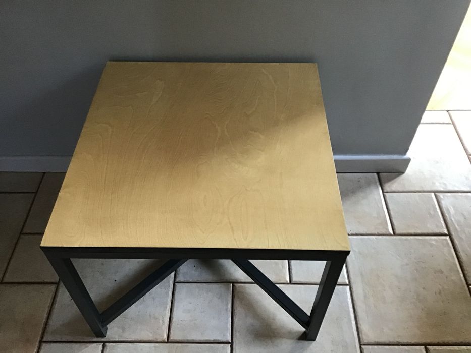 Nowy stolik kawowy lub kwietnik ………..