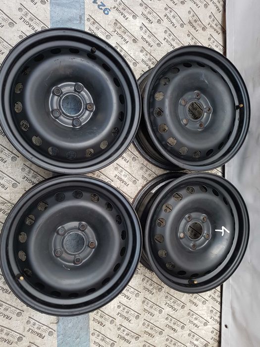 Felgi stalowe Fiat Punto 500 Doblo Panda 4x98 5,5jx14 ET35
