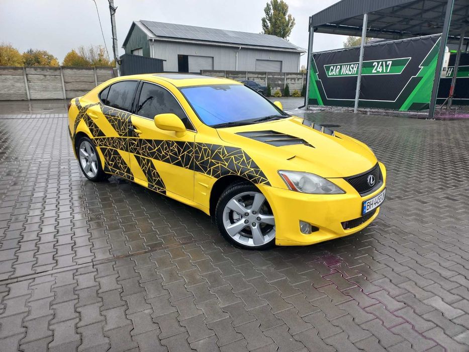 Lexus is250 4x4 avtomat