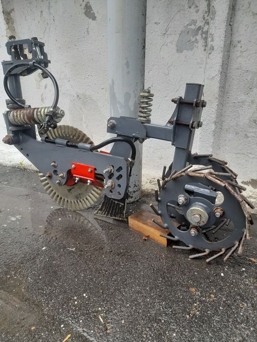 Секція для внесення рідких добрив