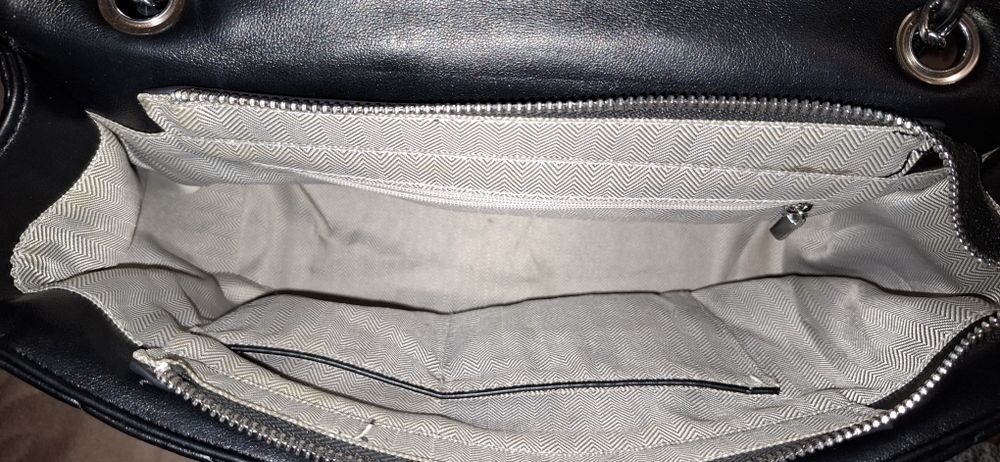 Сумка з ланцюжком (шанель)   ідеальний стан