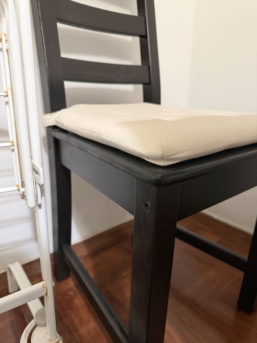 Cadeira ikea madeira, tenho 4