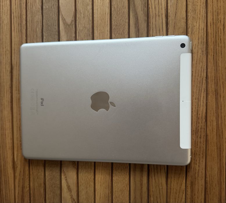 Планшет Apple IPad A1823 с поддержкой SIM-карты !!!