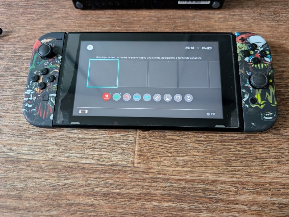 Продам Nintendo switch v1 кастомна (не наклейка)
