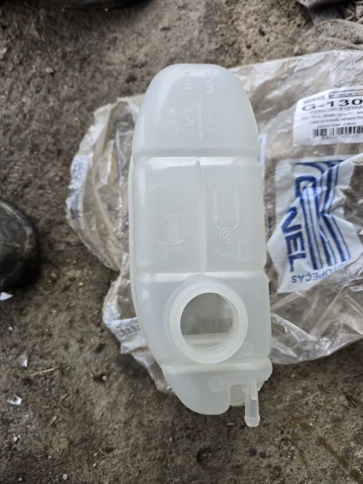 Fiat strada reservatorio de refrigeração