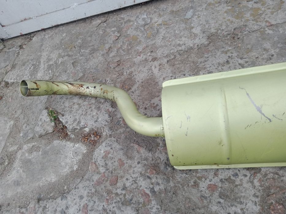 Задний глушитель на ВАЗ пр-во СССР