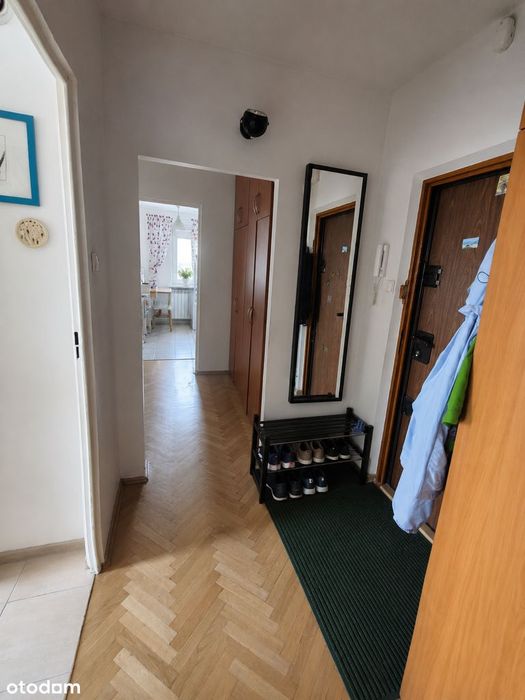 3 pokoje z panoramicznym widokiem 13p, blisko metra, do remontu