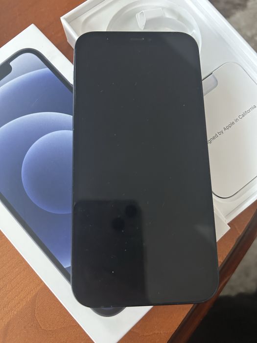 Iphone 12 czarny 64 GB
