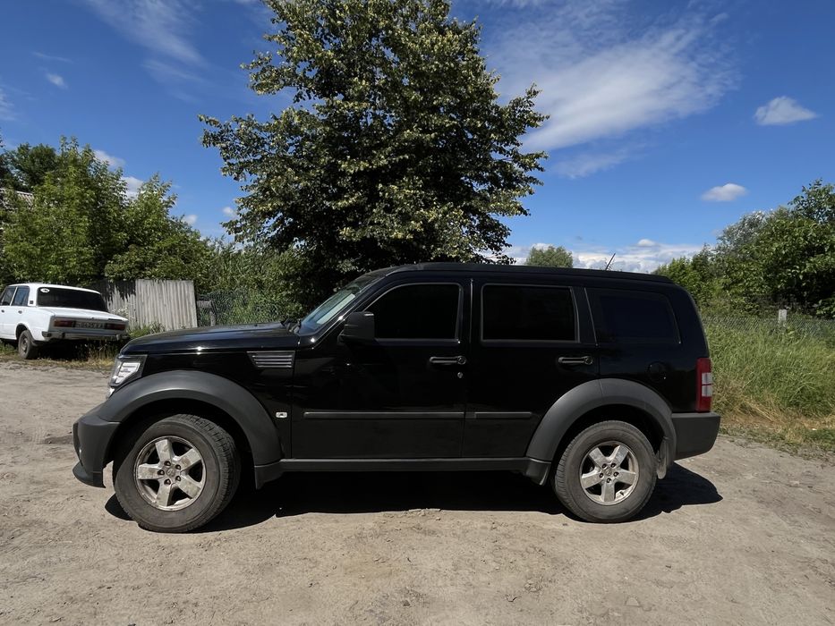 Продам Dodge Nitro