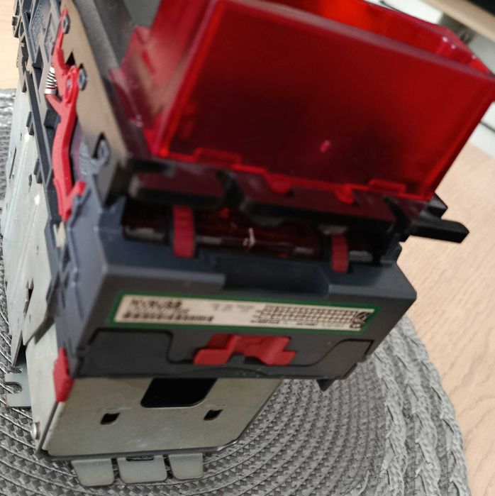 NV9 USB Akceptor banknotów