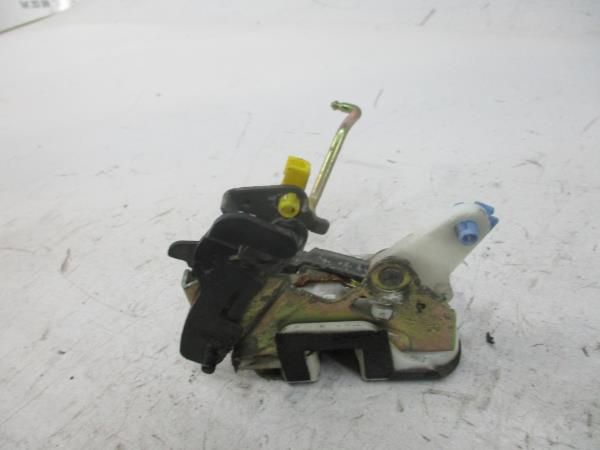 Fechadura / fecho porta trás direito HYUNDAI Accent I (X3)