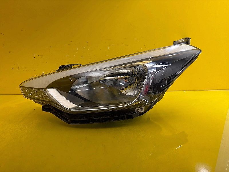 Lampa Lewa Hyundai I20 II Lift 2014- Zwykła 92101C8000