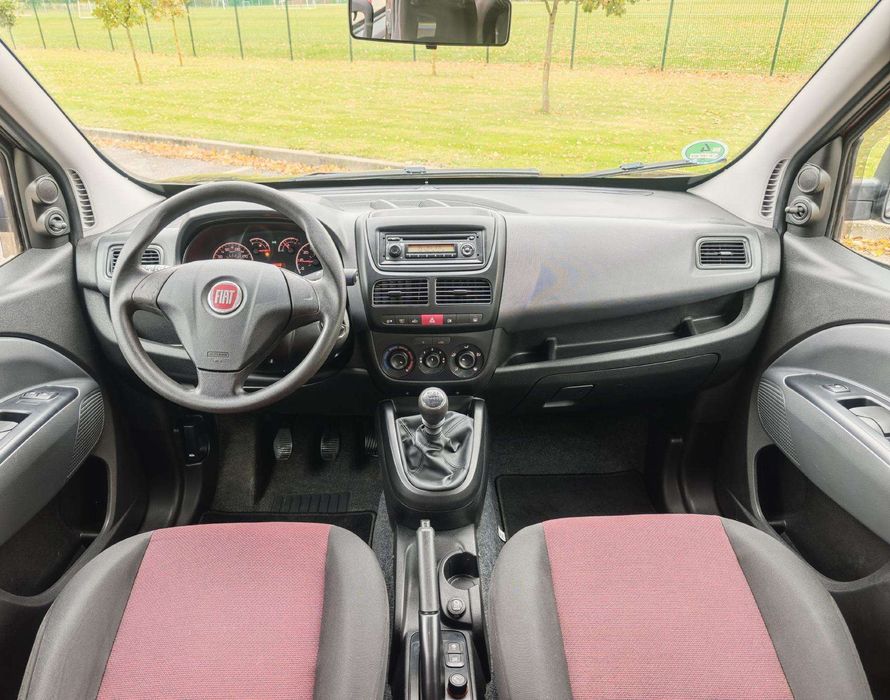 Fiat Doblo 2011 року