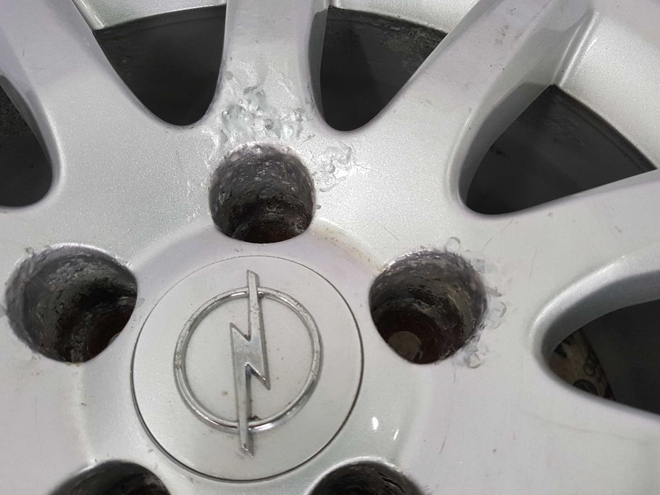 Felgi Alu Opel Astra H Zafira B Meriva B 5x110 6,5jx16