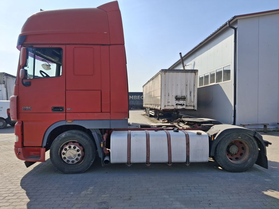 DAF XF105 сідловий тягач