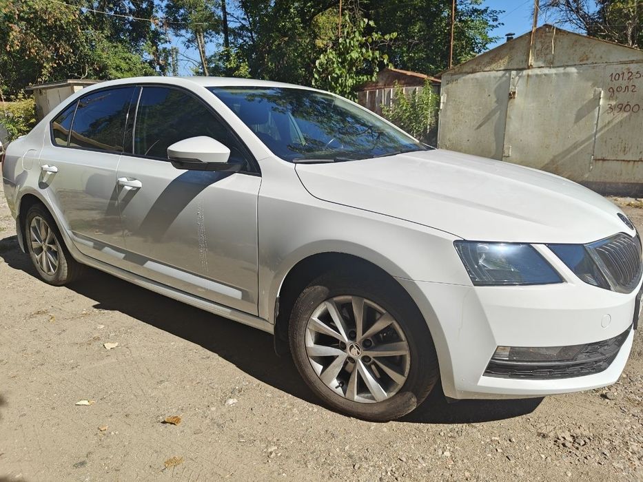 Продам Skoda Octavia A7 2017 г. 1.8 6ст.Мех.