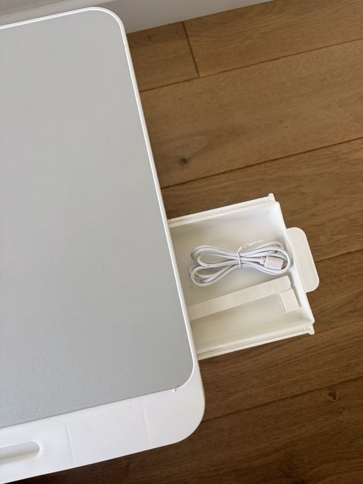 Stolik pod laptopa