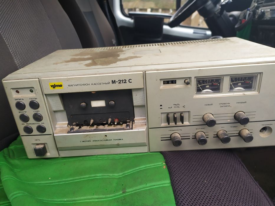 Магнитофон "Vilma М 212 С" . Вилма 212 с