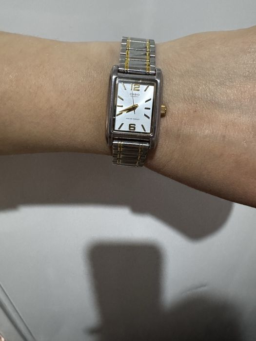 Годинники Casio.