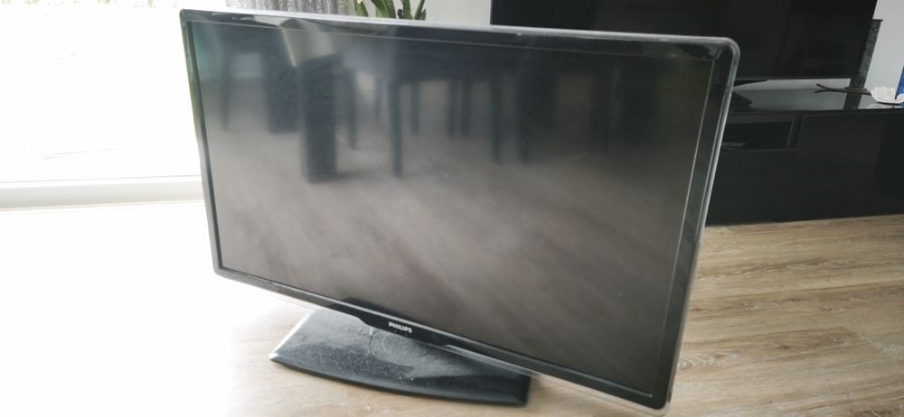 LCD PHILIPS 47" Ambilight!! FULLHD 1080p