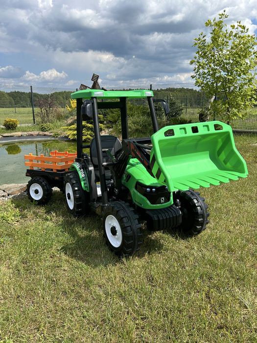 MEGA Traktor na akumulator dla dzieci Z Przyczepą 24V 2x200W Zielony