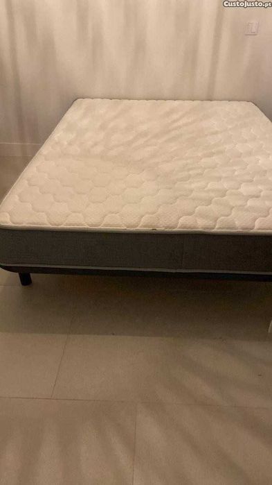 vendo estrado + colchão ortopédico 140x195