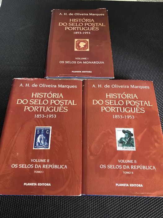 Três livros História do sêlo postal Português