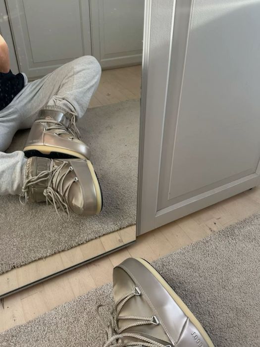 Зимові снігові чоботи дутики жіночі мунбут Moon Boot луноходи