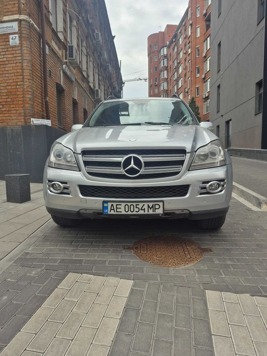 Продам Mercedes-Benz GL-Class 2007