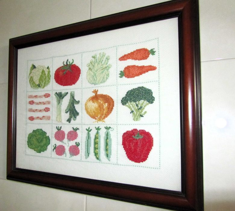 Cross-stitch picture.64738888341251121