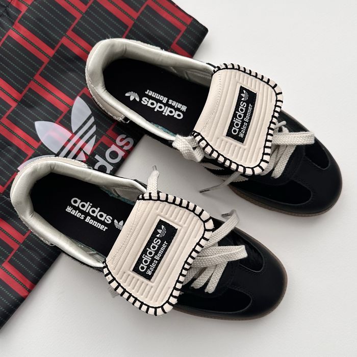 Кроссовки Adidas Wales Bonner