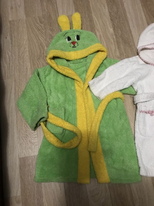 Піжами флісові  і бавовняні та халатики дитячі