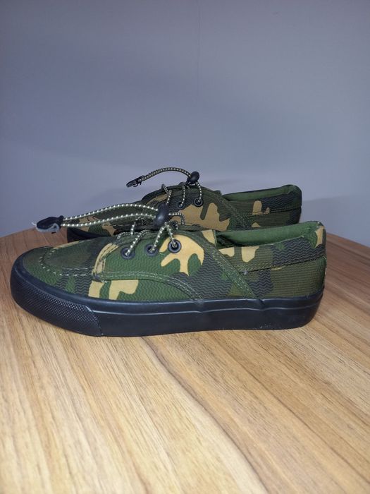 Buty dziecięce Reserved