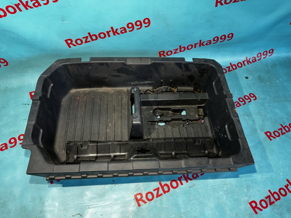 Корито пластик Juke F15 пластик багажника