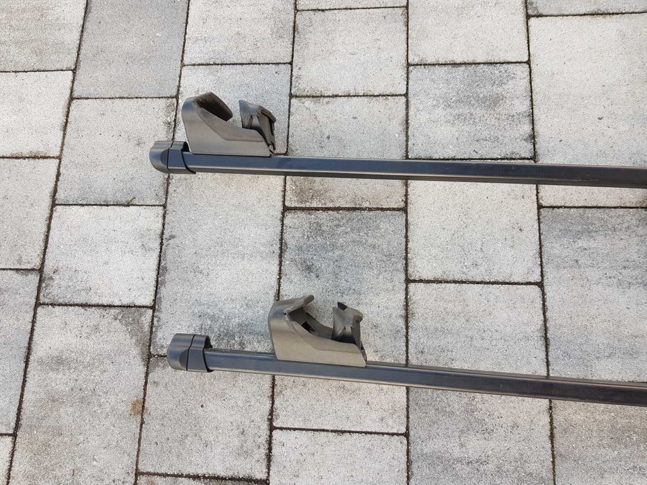 Bagażnik dachowy Thule 853 + uchwyt na narty thule