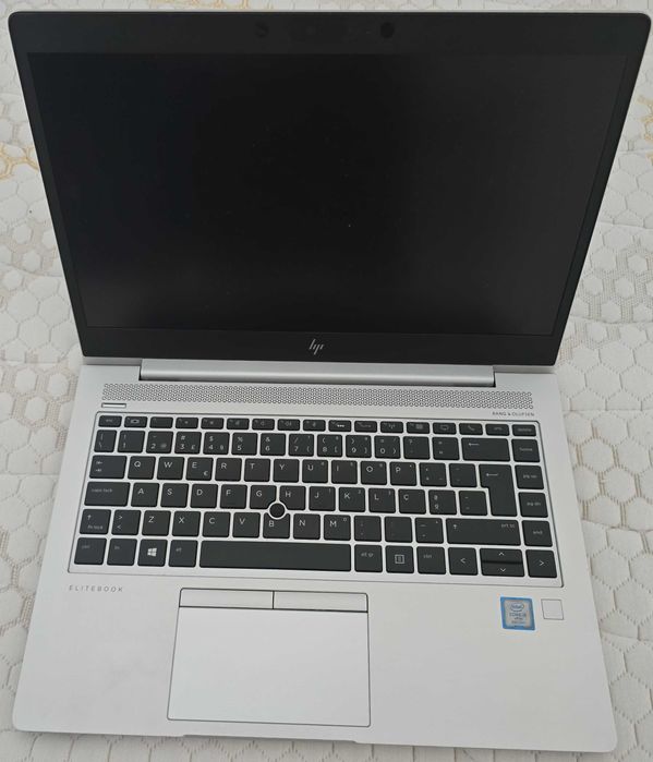 HP EliteBook 840 G6 / i5 / 16GB RAM / 256 SSD (m2) / 14" TouchScreen / Windows 11