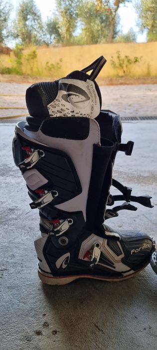 Material motocross e enduro.