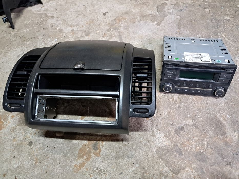 Бардачек nissan note